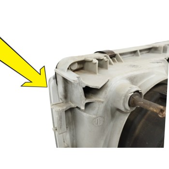 Recambio de faro izquierdo para mitsubishi galant berlina (e30) 2.0 cat referencia OEM IAM MB597511 OBSERVAR FOTO 