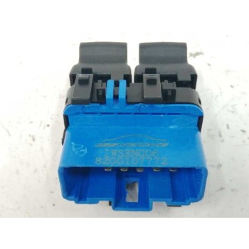 Recambio de mando elevalunas delantero izquierdo para renault megane ii berlina 5p referencia OEM IAM 8200107772  