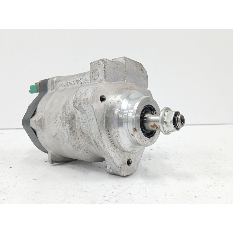 BOMBA INYECCION R9044Z052A