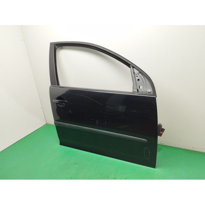 PUERTA DELANTERA DERECHA OBSERVAR FOTOS