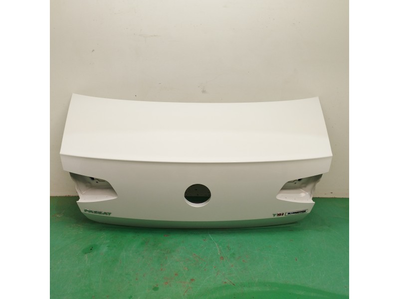 Recambio de tapa maletero para volkswagen passat b8 (3g2, cb2) 1.4 tsi 150 cv referencia OEM IAM 3G5827025A Recambio de tapa maletero para volkswagen passat b8 (3g2, cb2) 1.4 tsi 150 cv referencia OEM IAM 3G5827025A