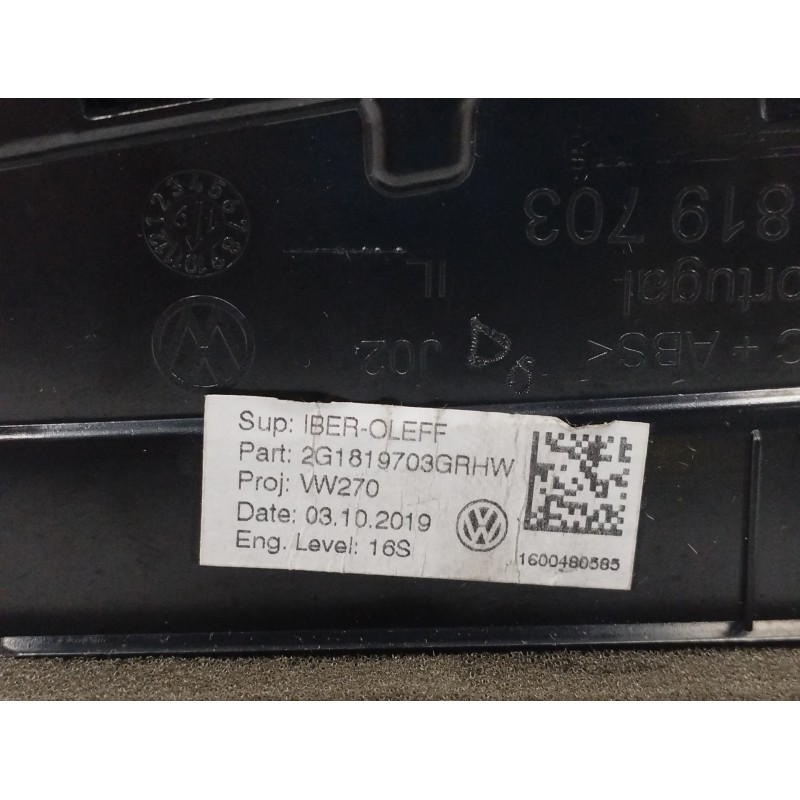 REJILLA AIREADORA LADO IZQUIERDO