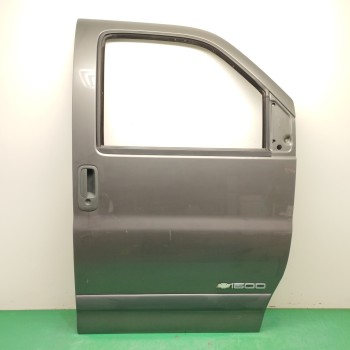 Recambio de puerta delantera derecha para chevrolet express autobús 5.3 2500 referencia OEM IAM   