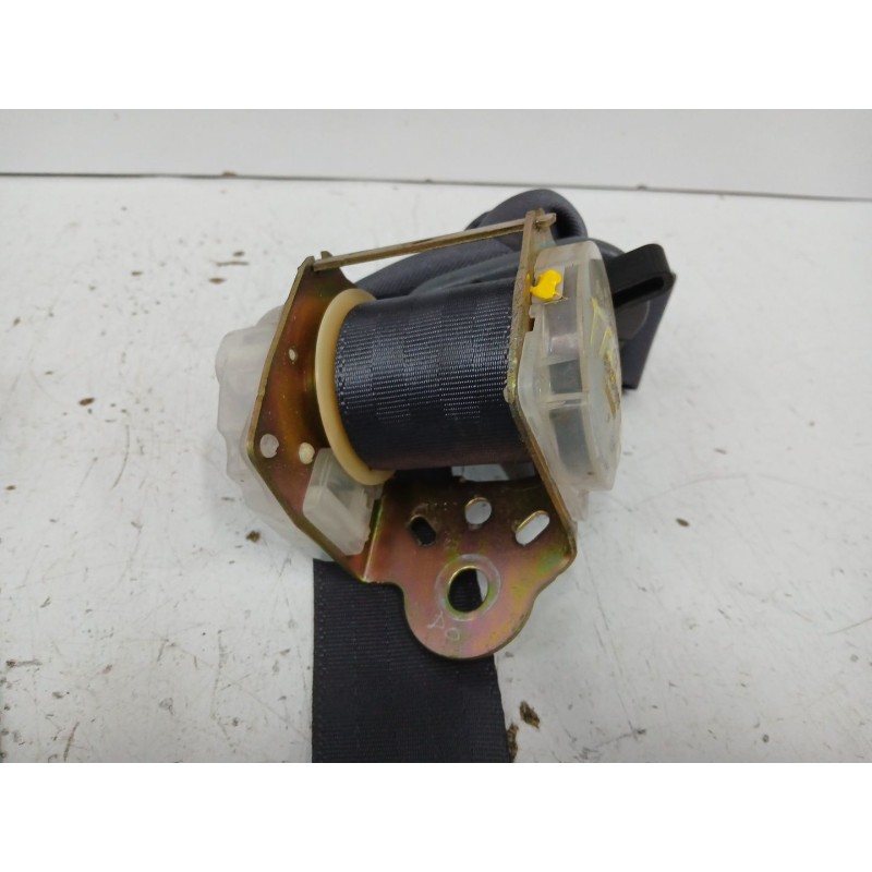 CINTURON SEGURIDAD TRASERO DERECHO