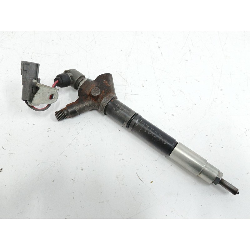 Recambio de inyector para lexus is ii (_e2_) 220d (ale20) referencia OEM IAM 2367026011  