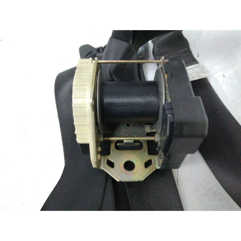 CINTURON SEGURIDAD TRASERO IZQUIERDO