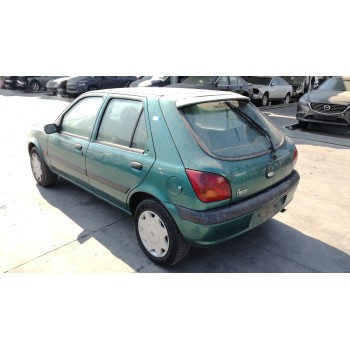 ford fiesta berlina (dx) del año 2001