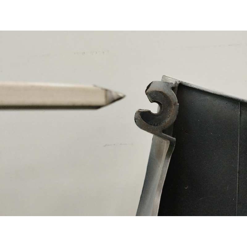 ALETA DELANTERA IZQUIERDA