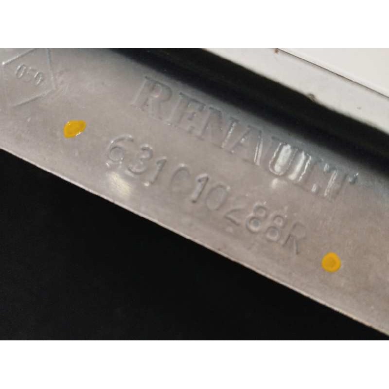 ALETA DELANTERA IZQUIERDA