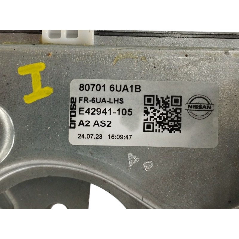 ELEVALUNAS DELANTERO IZQUIERDO 807516UA1B