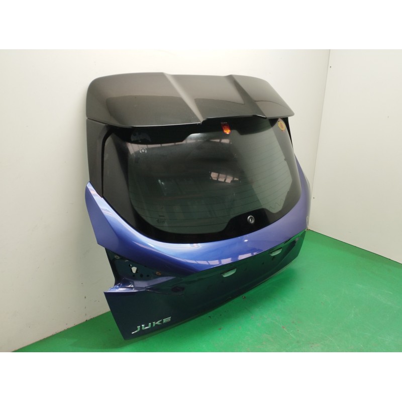 PORTON TRASERO NECESITA REPARACION