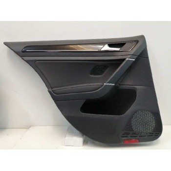 GUARNECIDO PUERTA TRASERA IZQUIERDA 5G6867211JCPRI NEGRO 