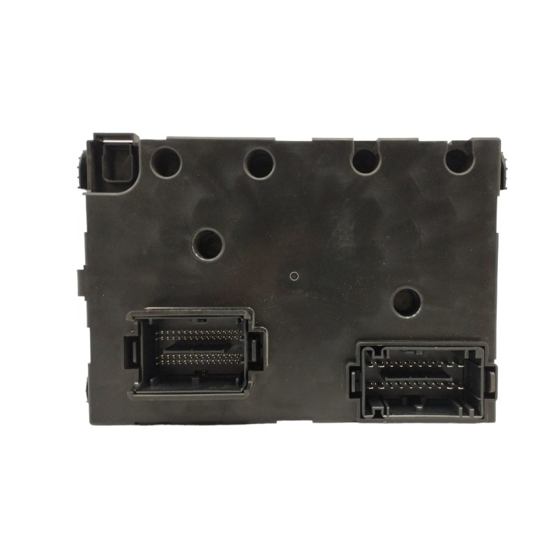 CAJA RELES / FUSIBLES