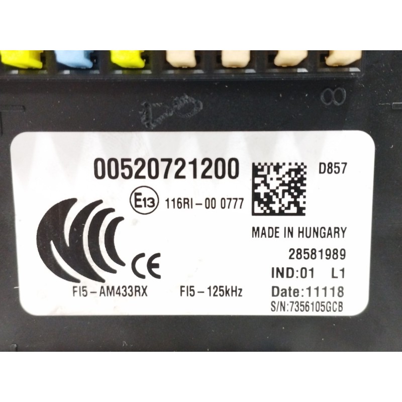 CAJA RELES / FUSIBLES