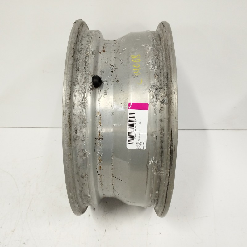 LLANTA 5 5JX14FHH442 NECESITA REPARACION