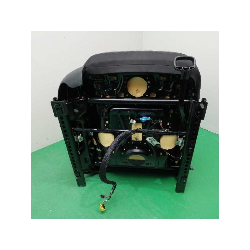 ASIENTO DELANTERO DERECHO