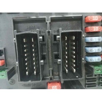 Recambio de caja reles / fusibles para peugeot 206 berlina 2.0 hdi cat referencia OEM IAM 9650664080 OBSERVAR FOTO 
