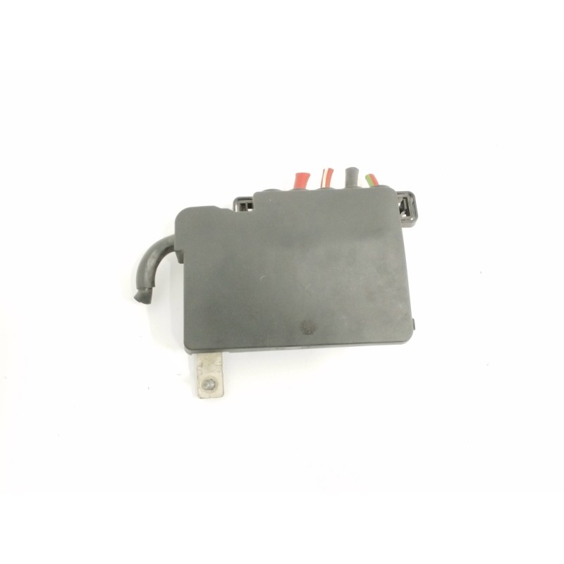 Recambio de caja reles / fusibles para volkswagen polo gti referencia OEM IAM 2Q0937550B  