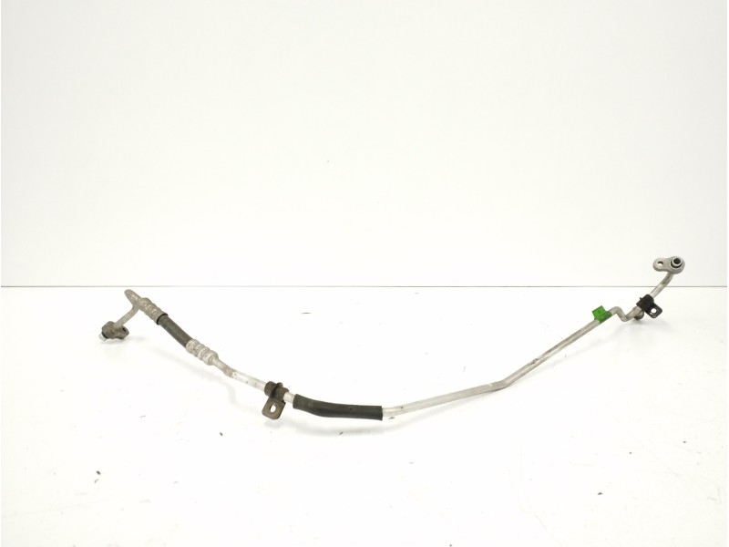 Recambio de tubos aire acondicionado para ssangyong rodius 2.7 turbodiesel cat referencia OEM IAM 6863021002  