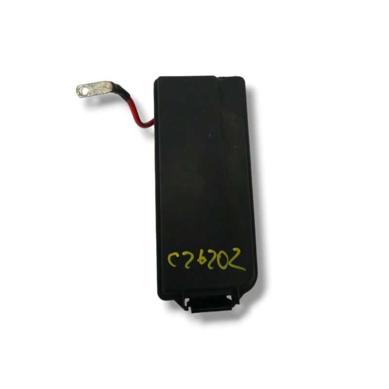 Recambio de caja reles / fusibles para opel vectra c berlina 1.9 cdti referencia OEM IAM 13240247 24438039 