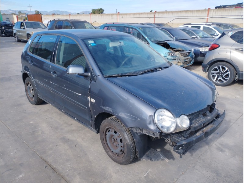 VOLKSWAGEN POLO (9N1)