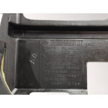 Recambio de salpicadero para renault megane ii coupe/cabrio 1.6 16v referencia OEM IAM 8200173737 8200292043 8200301513