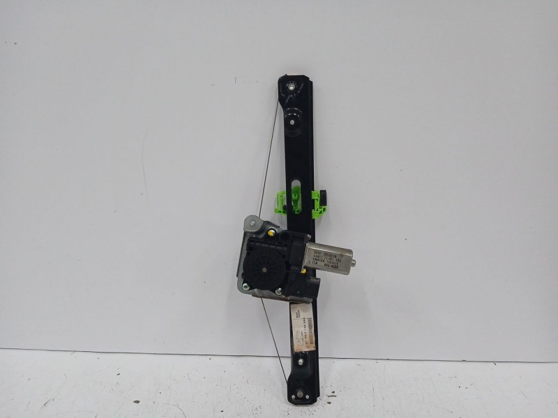 Recambio de elevalunas trasero derecho para bmw serie 3 berlina (e90) 2.0 16v diesel referencia OEM IAM 51357140590  