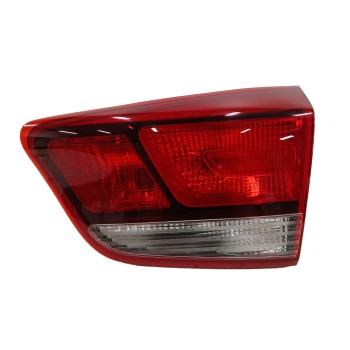 PILOTO TRASERO DERECHO INTERIOR 92404H8 