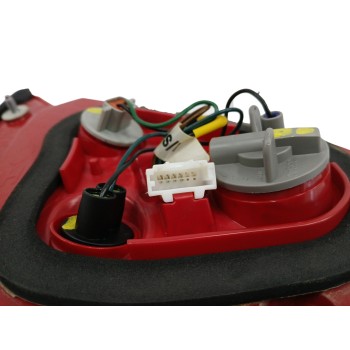 Recambio de piloto trasero derecho interior para kia rio iv (yb, sc, fb) 1.0 t-gdi 100 referencia OEM IAM 92404H8  