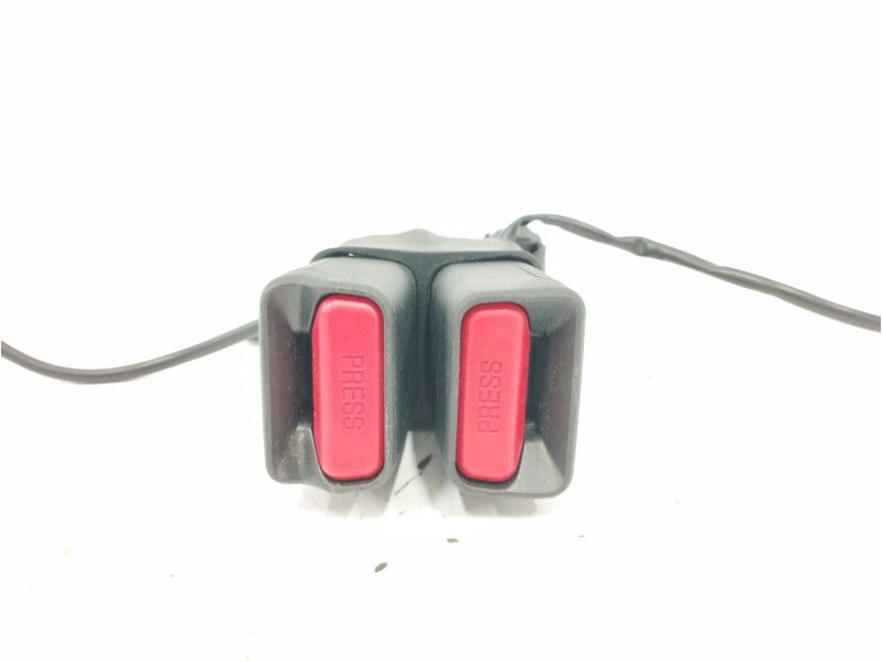 Recambio de enganche cinturon derecho para renault kadjar 1.3 tce referencia OEM IAM  TRASERO 