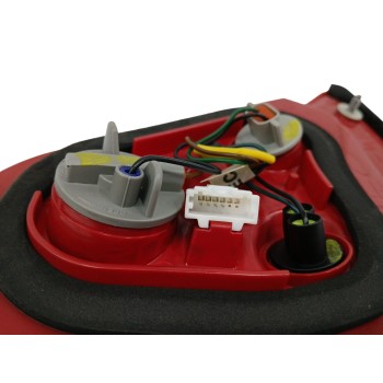 Recambio de piloto trasero izquierdo interior para kia rio iv (yb, sc, fb) 1.0 t-gdi 100 referencia OEM IAM 92403H8  