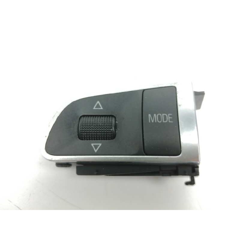 Recambio de mando volante para audi a4 ber. (b8) 2.0 tdi referencia OEM IAM 4E0951527AD LADO IZQUIERDO 