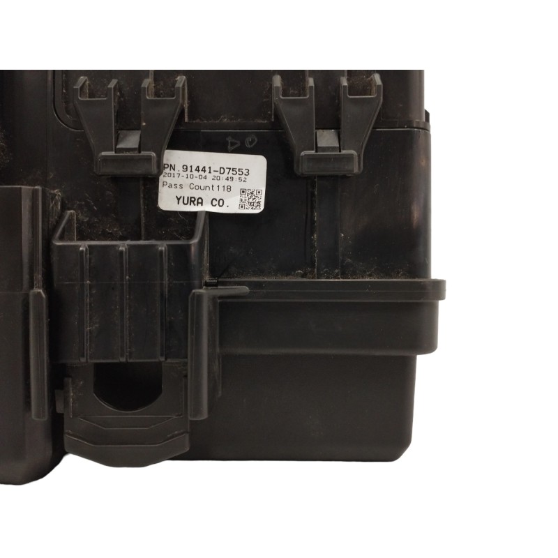 CAJA RELES / FUSIBLES