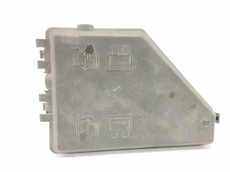 Recambio de caja reles / fusibles para land rover freelander 2.0 td4 cat referencia OEM IAM YQE500330  