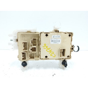 Recambio de caja reles / fusibles para toyota corolla verso (r1) 2.0 turbodiesel cat referencia OEM IAM 892210F010  