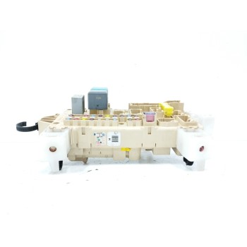 Recambio de caja reles / fusibles para toyota corolla verso (r1) 2.0 turbodiesel cat referencia OEM IAM 892210F010  