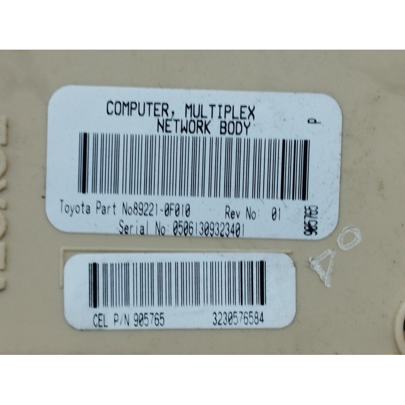 CAJA RELES / FUSIBLES