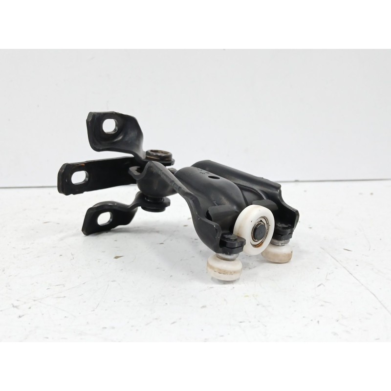 Recambio de soporte / guia puerta corredera para ford transit courier b460 furgoneta/monovolumen 1.5 ecoblue referencia OEM IAM 