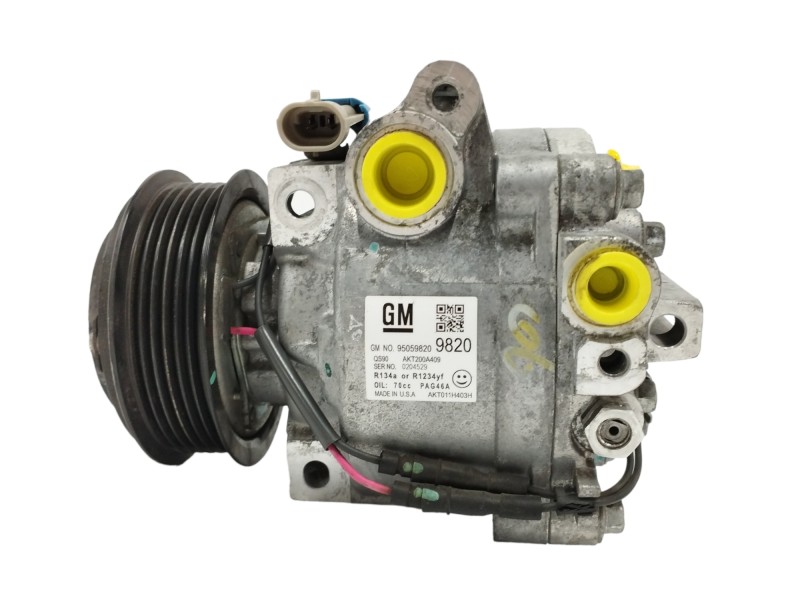 Recambio de compresor aire acondicionado para chevrolet trax 1.7 diesel cat referencia OEM IAM 95059820 AKT200A409 Recambio de compresor aire acondicionado para chevrolet trax 1.7 diesel cat referencia OEM IAM 95059820 AKT200A409