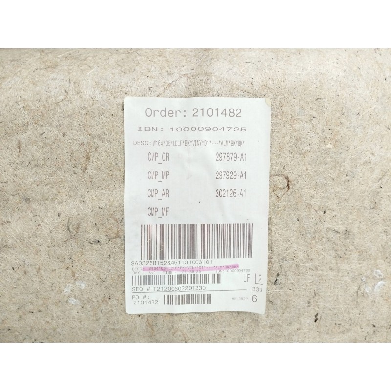 GUARNECIDO PUERTA DELANTERA IZQUIERDA NEGRO