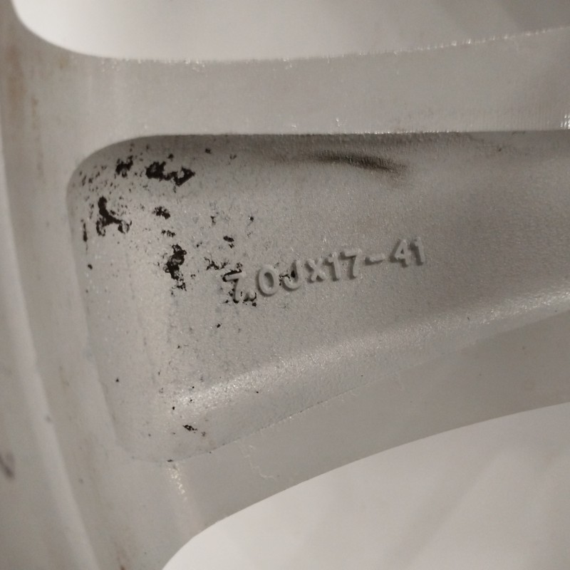 LLANTA 7 0JX17-41 5H 5X115