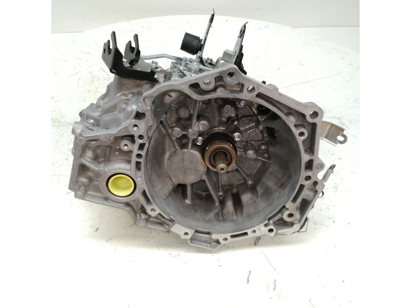 Recambio de caja cambios para toyota yaris 1.5 16v cat referencia OEM IAM 303000D510  