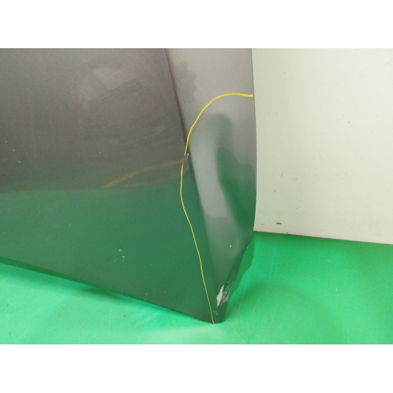 CAPOT NECESITA REPARACION