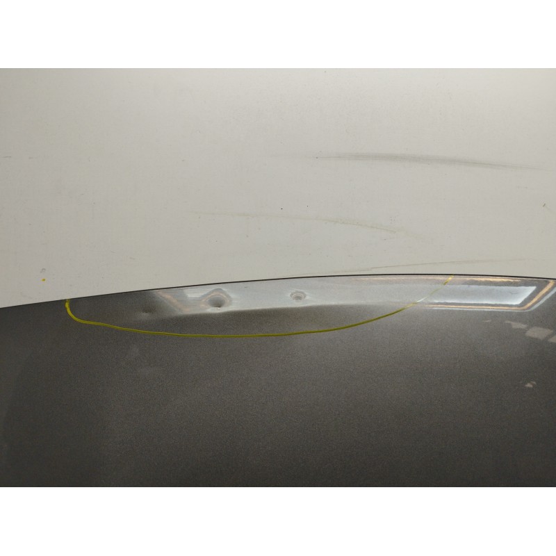 CAPOT NECESITA REPARACION