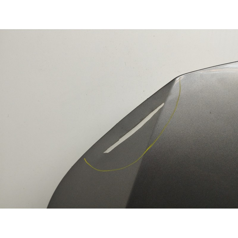 CAPOT NECESITA REPARACION