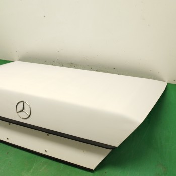 Recambio de tapa maletero para mercedes-benz clase e (w124) berlina 2.5 diesel referencia OEM IAM A1247502275  