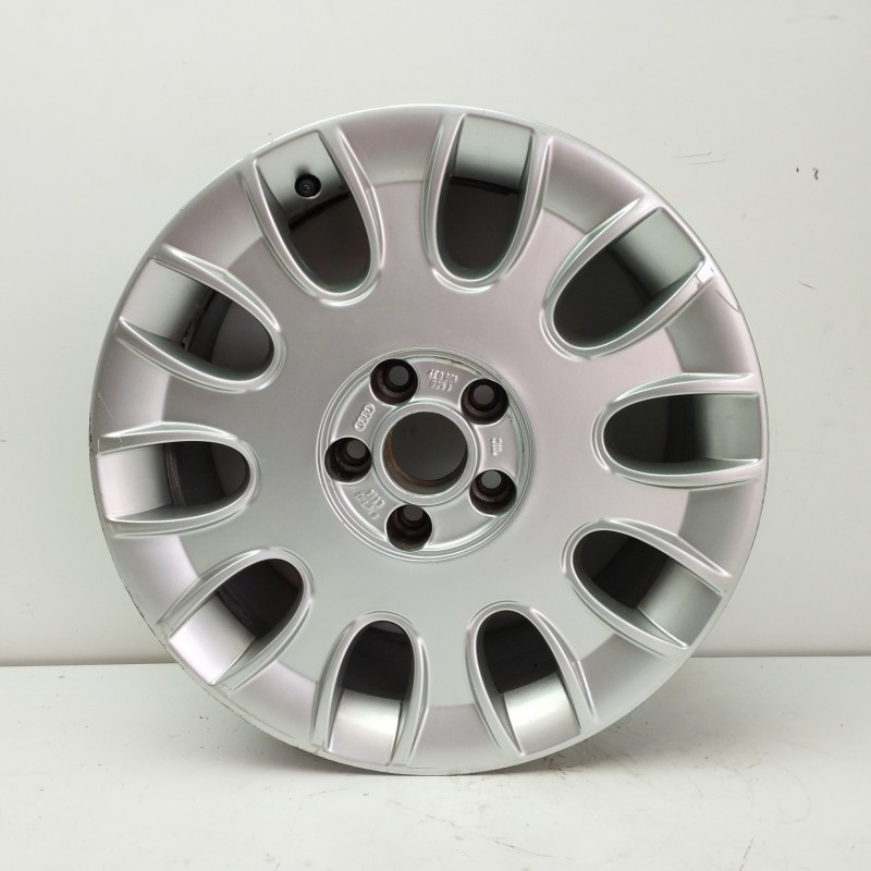 Recambio de llanta para audi a8 (4e2) 3.0 v6 24v tdi referencia OEM IAM 4E0601025J 8JX17H2ET34 