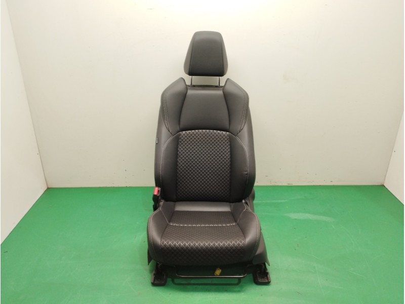 Recambio de asiento delantero izquierdo para mazda 2 hybrid 1.5 12v referencia OEM IAM Recambio de asiento delantero izquierdo para mazda 2 hybrid 1.5 12v referencia OEM IAM