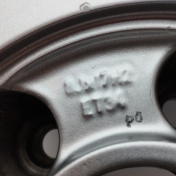 Recambio de llanta para audi a8 (4e2) 3.0 v6 24v tdi referencia OEM IAM 4E0601025J 8JX17H2ET34 