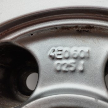 Recambio de llanta para audi a8 (4e2) 3.0 v6 24v tdi referencia OEM IAM 4E0601025J 8JX17H2ET34 